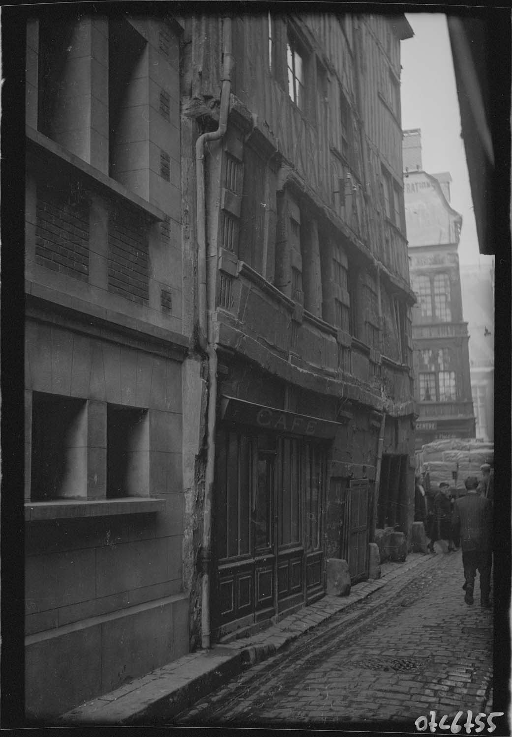 Façade vue de la rue des Vergetiers