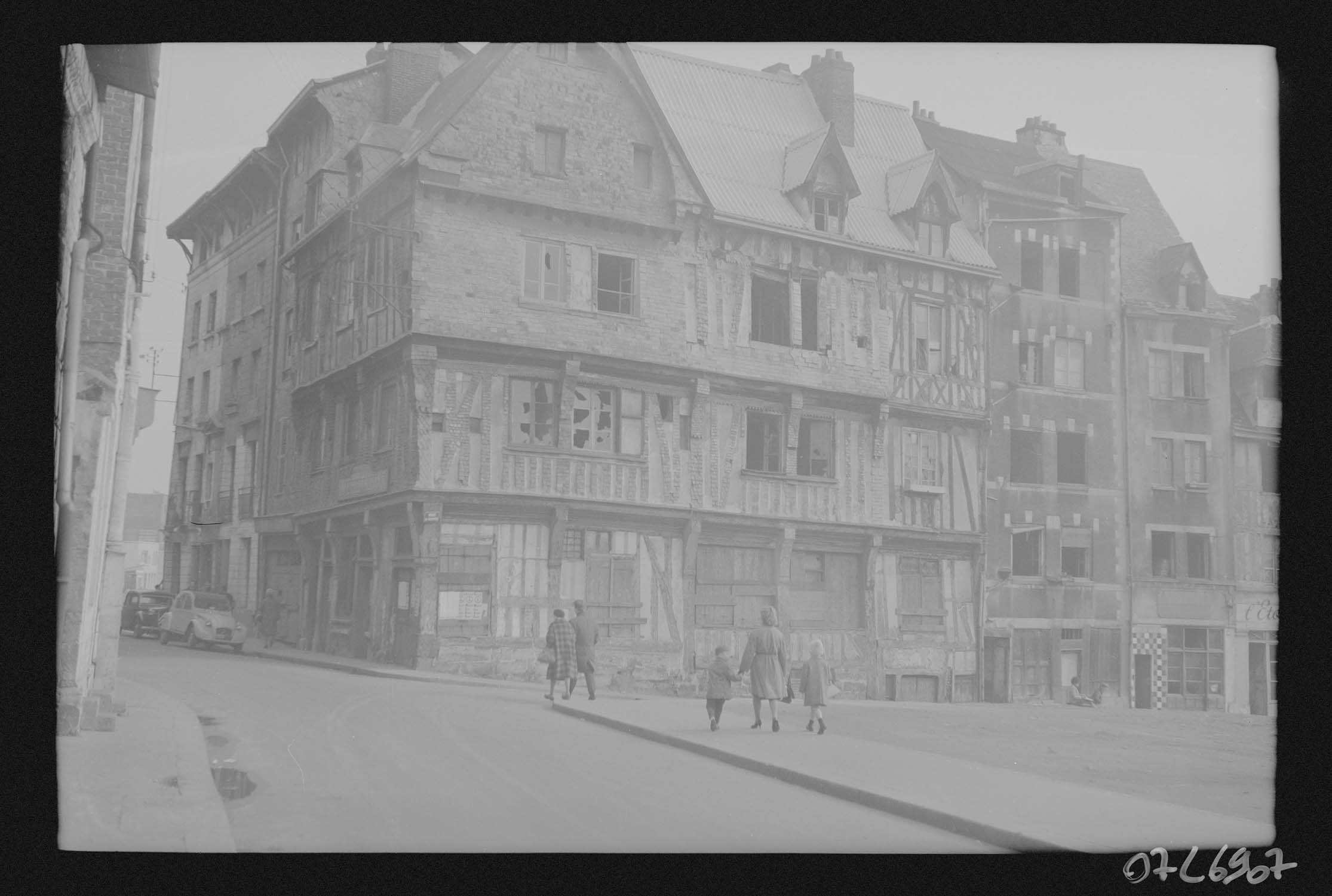 Vue d'ensemble de la maison des Mariages avant restauration