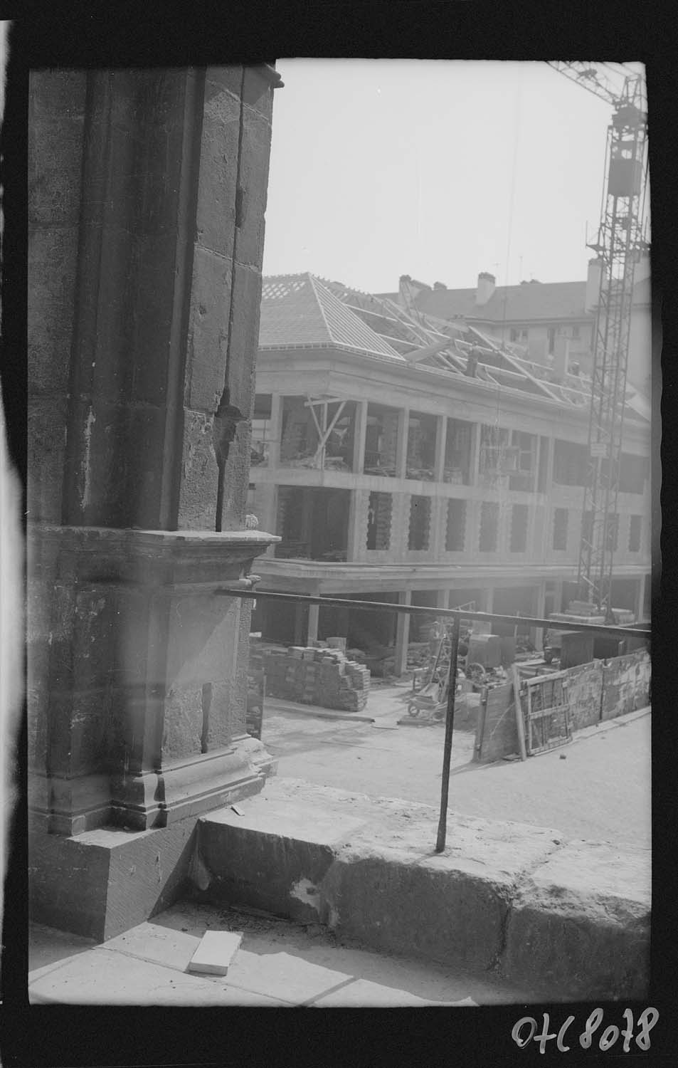 Bâtiment en construction vu de la tour