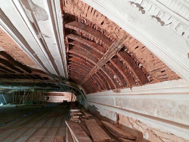 Plafond à voussures, vue vers l'ouest.