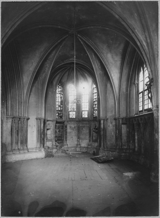 Intérieur : chapelle adossée au transept sud