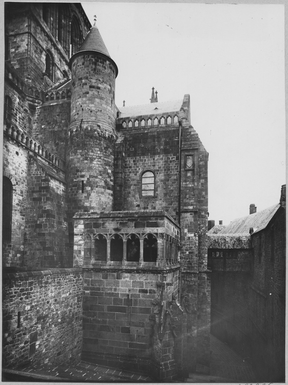 Escalier desservant les combles de la tour de l'Horloge