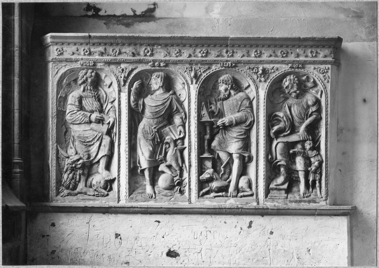 Bas-relief d'albâtre : les quatre évangélistes