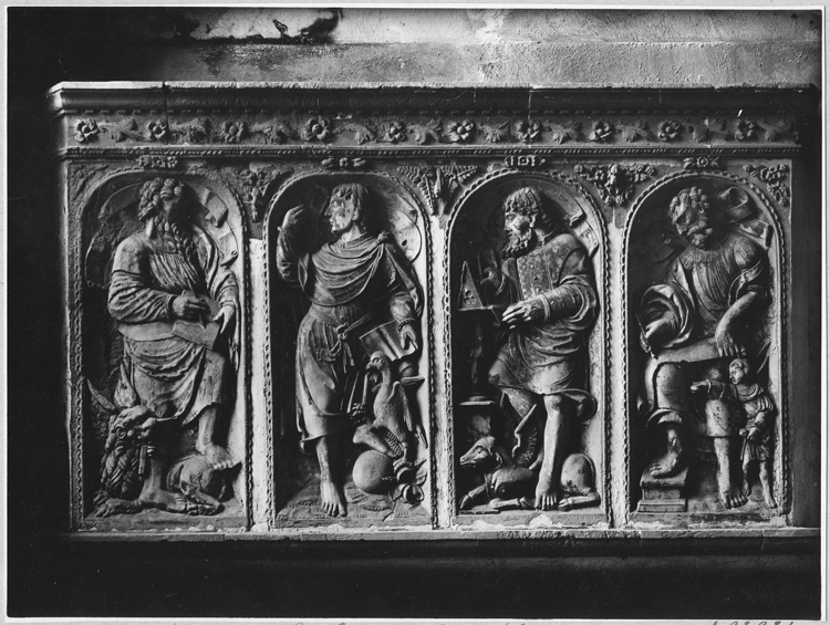 Bas-relief d'albâtre : les quatre évangélistes