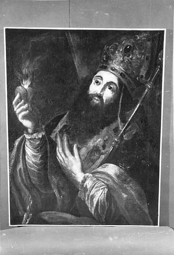 Tableau : Saint Augustin (?), évêque barbu tenant un coeur enflammé, huile sur toile, sans le cadre - © Ministère de la Culture (France), Médiathèque du patrimoine et de la photographie (objets mobiliers), tous droits réservés