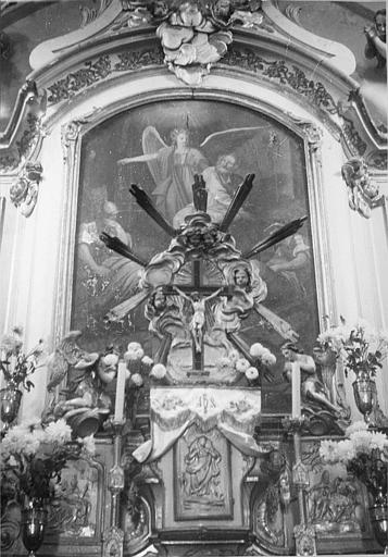 Tabernacle, exposition, tableau : 'Saint Pierre délivré de sa geôle par un ange', tabernacle sculpté de bas-reliefs