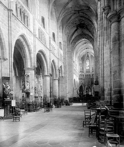 Intérieur, nef vers le choeur