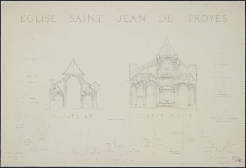 Coupe AB. Coupes CD et EF. Évolution des bases de l'église