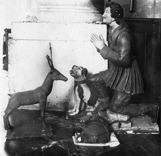 statue : saint Hubert, vue de profil, plâtre