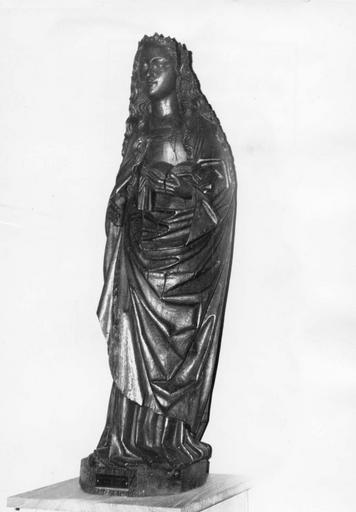 statue : sainte Catherine d'Alexandrie, bois