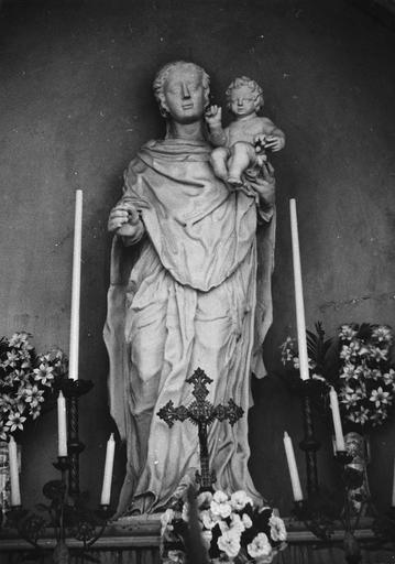 statue : Vierge à l'Enfant provenant de l'abbaye de Mont-Dieu, pierre peinte