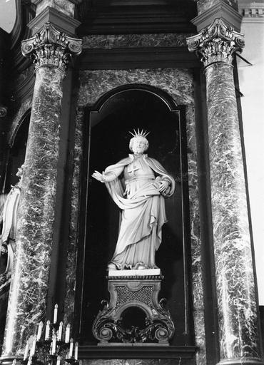 maître-autel, statue de saint François Borgia, marbre - © Ministère de la Culture (France), Médiathèque du patrimoine et de la photographie (objets mobiliers), tous droits réservés