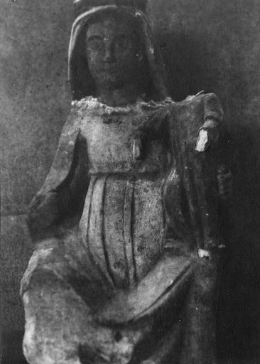 statue : Vierge à l'Enfant, craie peinte