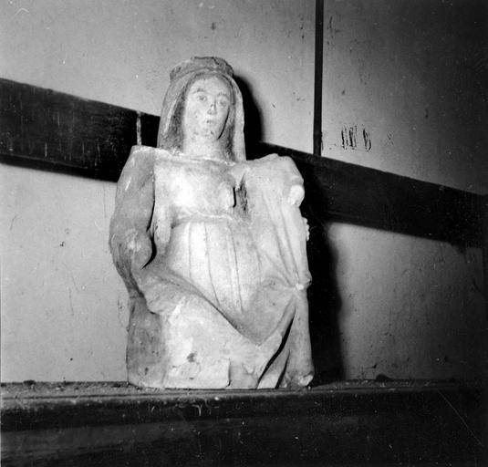 statue : Vierge à l'Enfant, craie peinte