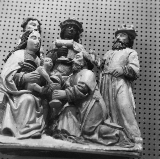 bas-relief : scène de la vie du Christ : L'Adoration des Mages, bois polychrome, avant repose