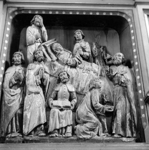 bas-relief : scène de la vie du Christ : La Nativité, bois polychrome, avant repose