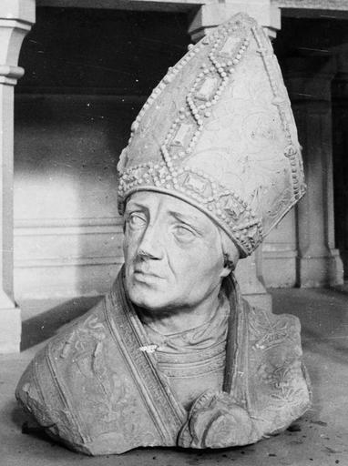 buste : saint Rémy, pierre