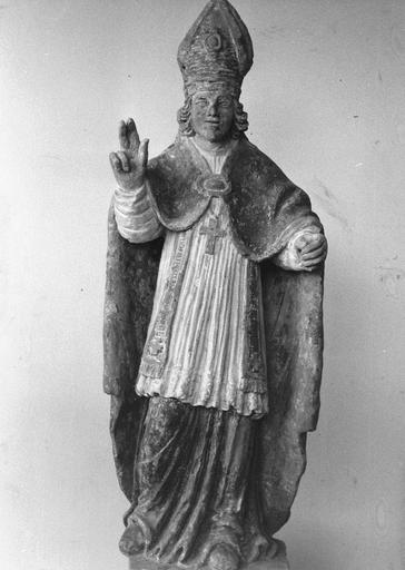 statue : saint Martin, pierre polychrome, après restauration