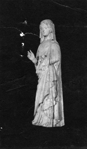 statue : sainte Agathe, vue générale