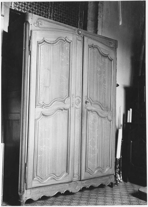 armoire de sacristie