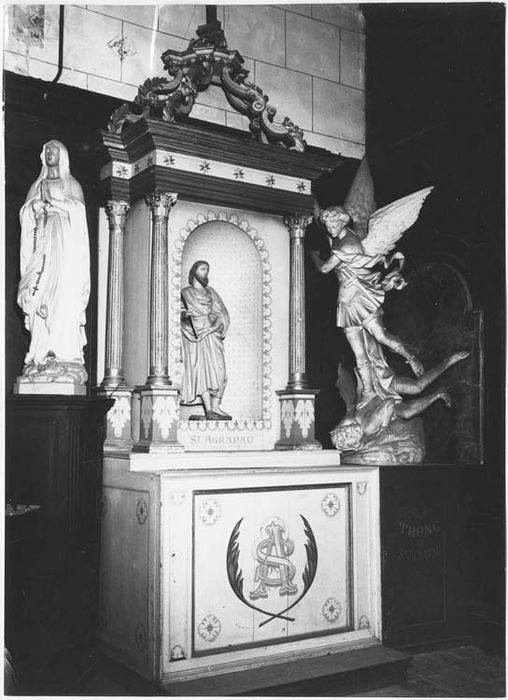 autel de Saint-Agrapau, retable et statue - © Ministère de la Culture (France), Médiathèque du patrimoine et de la photographie, diffusion RMN-GP