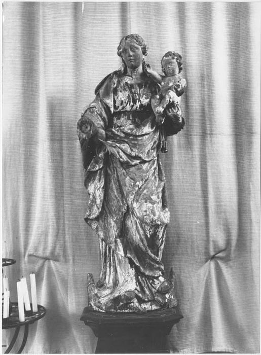 statue : Vierge à l'Enfant