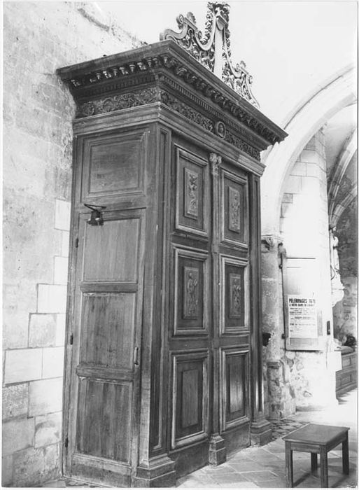 tambour de la porte principale