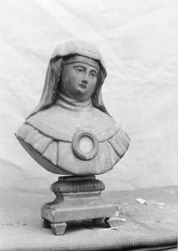 Buste-reliquaire de sainte Claire bois sculpté, peint et doré