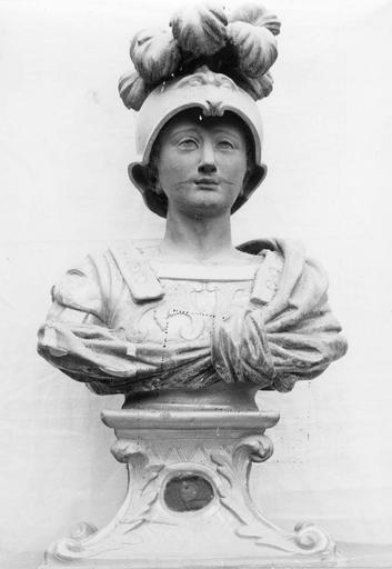 Buste-reliquaire de saint Georges, bois sculpté, peint et doré - © Ministère de la Culture (France), Médiathèque du patrimoine et de la photographie (objets mobiliers), tous droits réservés