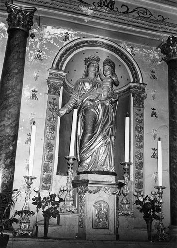 Groupe sculpté : Vierge à l'Enfant, tous deux couronnés, bois sculpté, peint, doré - © Ministère de la Culture (France), Médiathèque du patrimoine et de la photographie (objets mobiliers), tous droits réservés