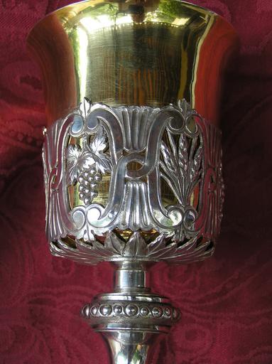 calice, détail de la coupe - © Ministère de la Culture (France), Médiathèque du patrimoine et de la photographie (objets mobiliers), tous droits réservés
