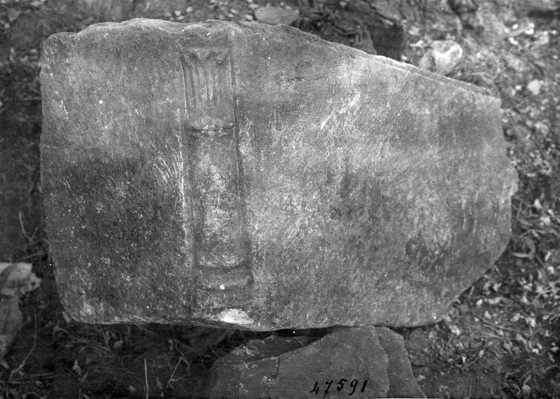 sarcophage (fragment), vue générale - © Ministère de la Culture (France), Médiathèque du patrimoine et de la photographie (objets mobiliers), tous droits réservés