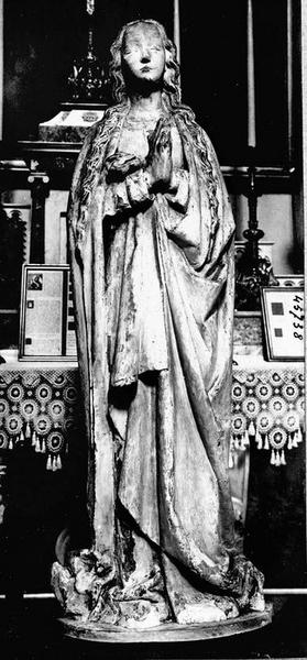 statue : sainte Madeleine, vue générale