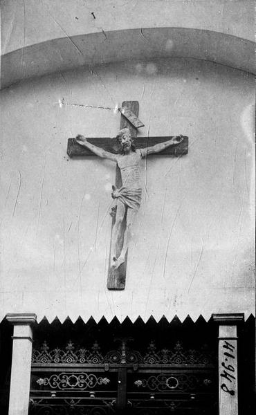 statue : Christ en croix, vue générale - © Ministère de la Culture (France), Médiathèque du patrimoine et de la photographie (objets mobiliers), tous droits réservés