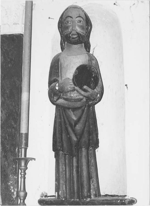 statue : Saint Blaise portant une galette de pain - © Ministère de la Culture (France), Médiathèque du patrimoine et de la photographie, diffusion RMN-GP