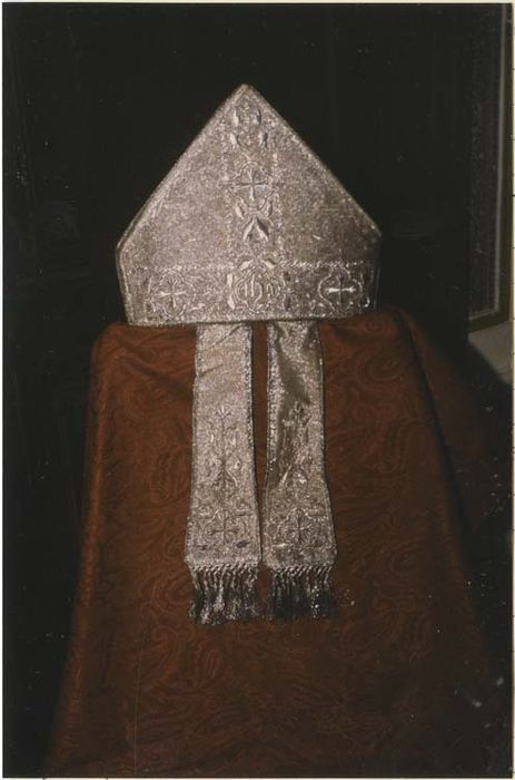 mitre - © Ministère de la Culture (France), Médiathèque du patrimoine et de la photographie, diffusion RMN-GP
