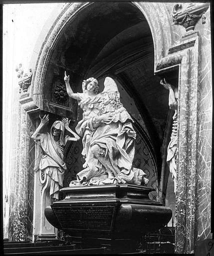 Monument funéraire en marbre de Monsieur de la Vrillière