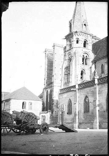 Clocher et façade latérale