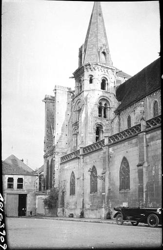 Clocher et façade latérale