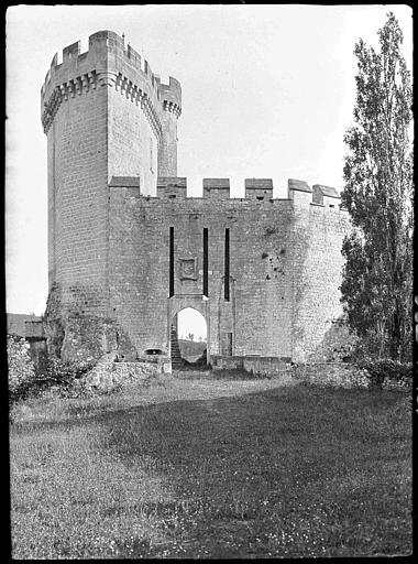 Entrée et donjon