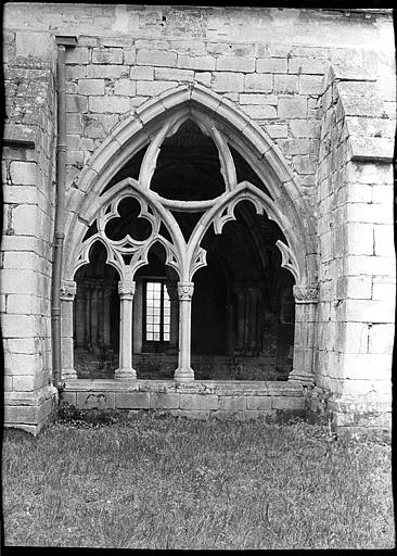 Cloître : arcature