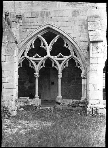 Cloître : arcade n°3 côté est