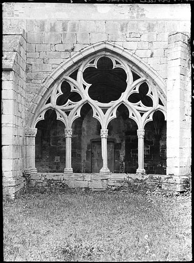 Cloître : arcade n°1 côté est