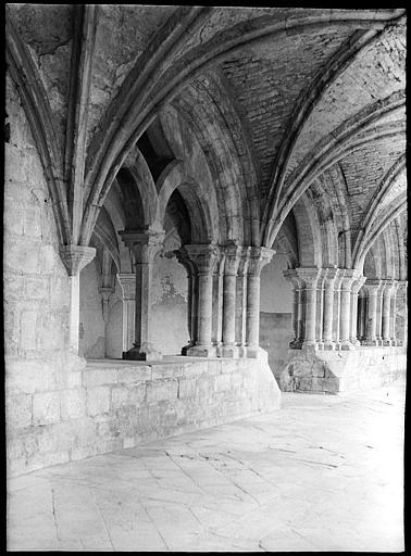 Cloître : salle capitulaire