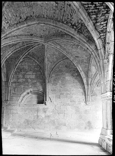 Cloître : fond côté gauche