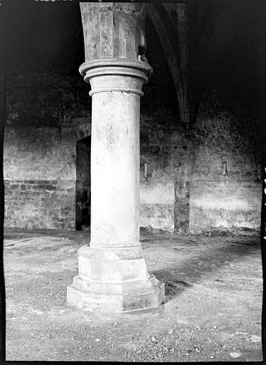 Cellier au sud : colonne