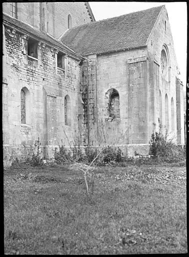 Pignon est et retour sud de l'église