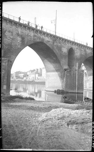 Arche du Pont-Vieux