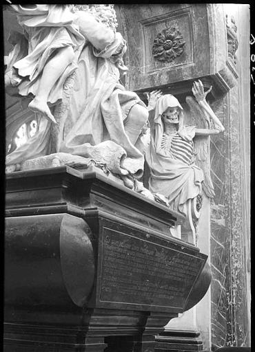 Monument funéraire en marbre de Monsieur de la Vrillière