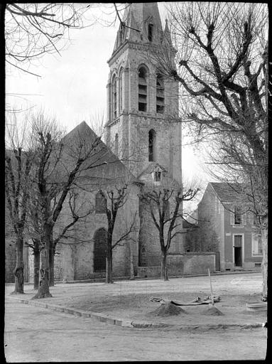 Clocher et façade ouest